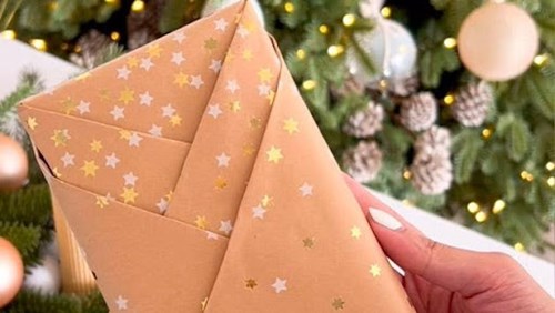 Layered Christmas Packaging
